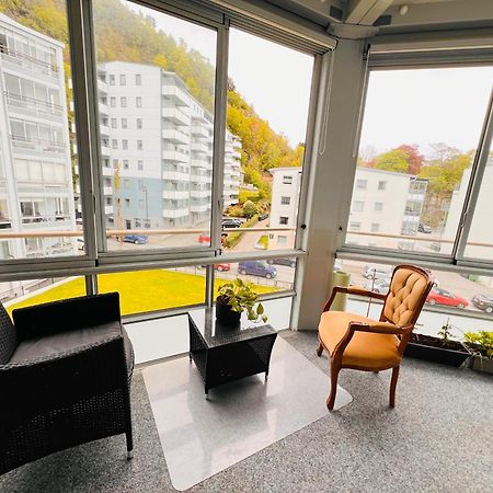 Luxury Service Apartment By Chanya Ålesund Exteriör bild