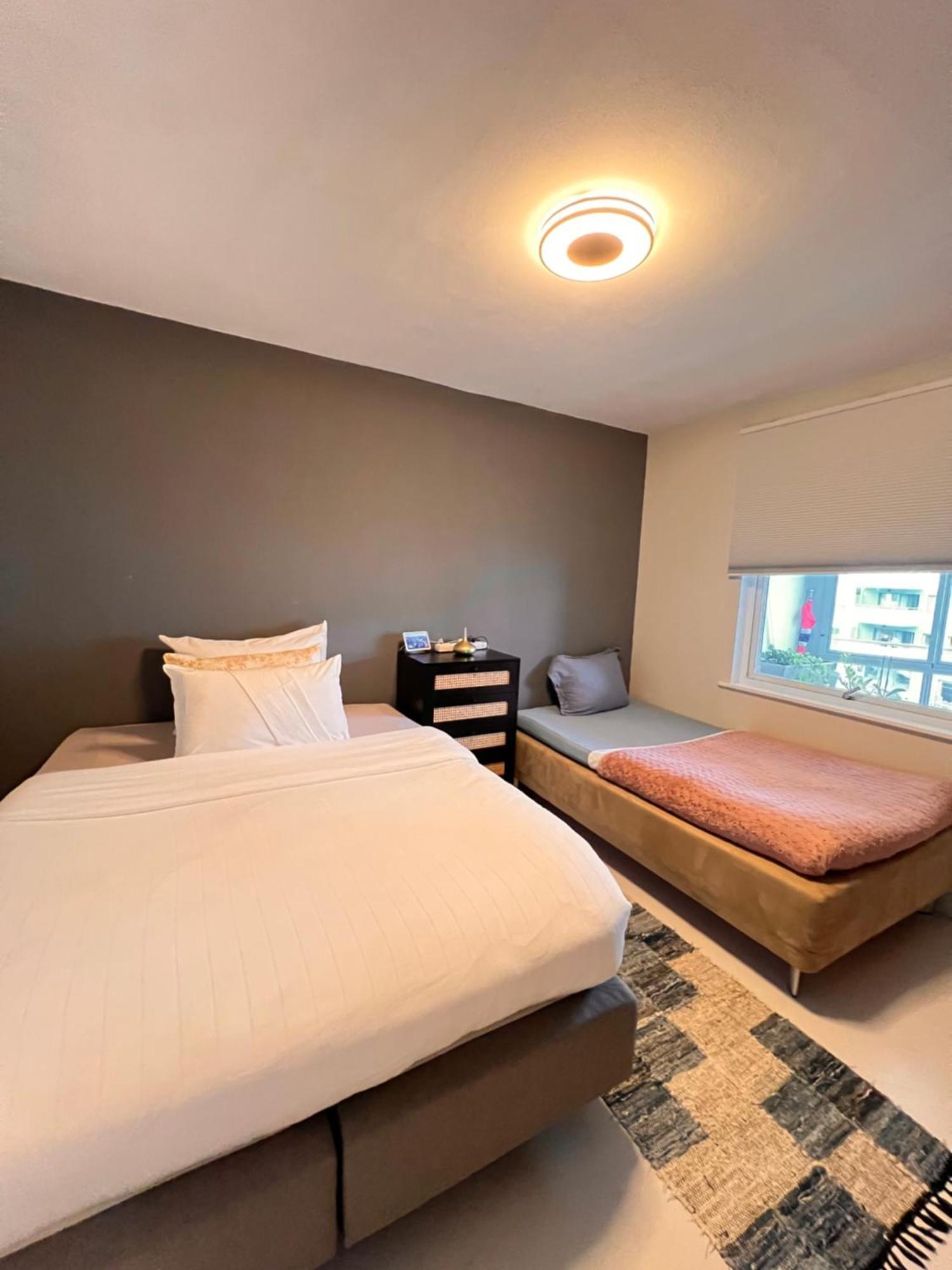 Luxury Service Apartment By Chanya Ålesund Exteriör bild