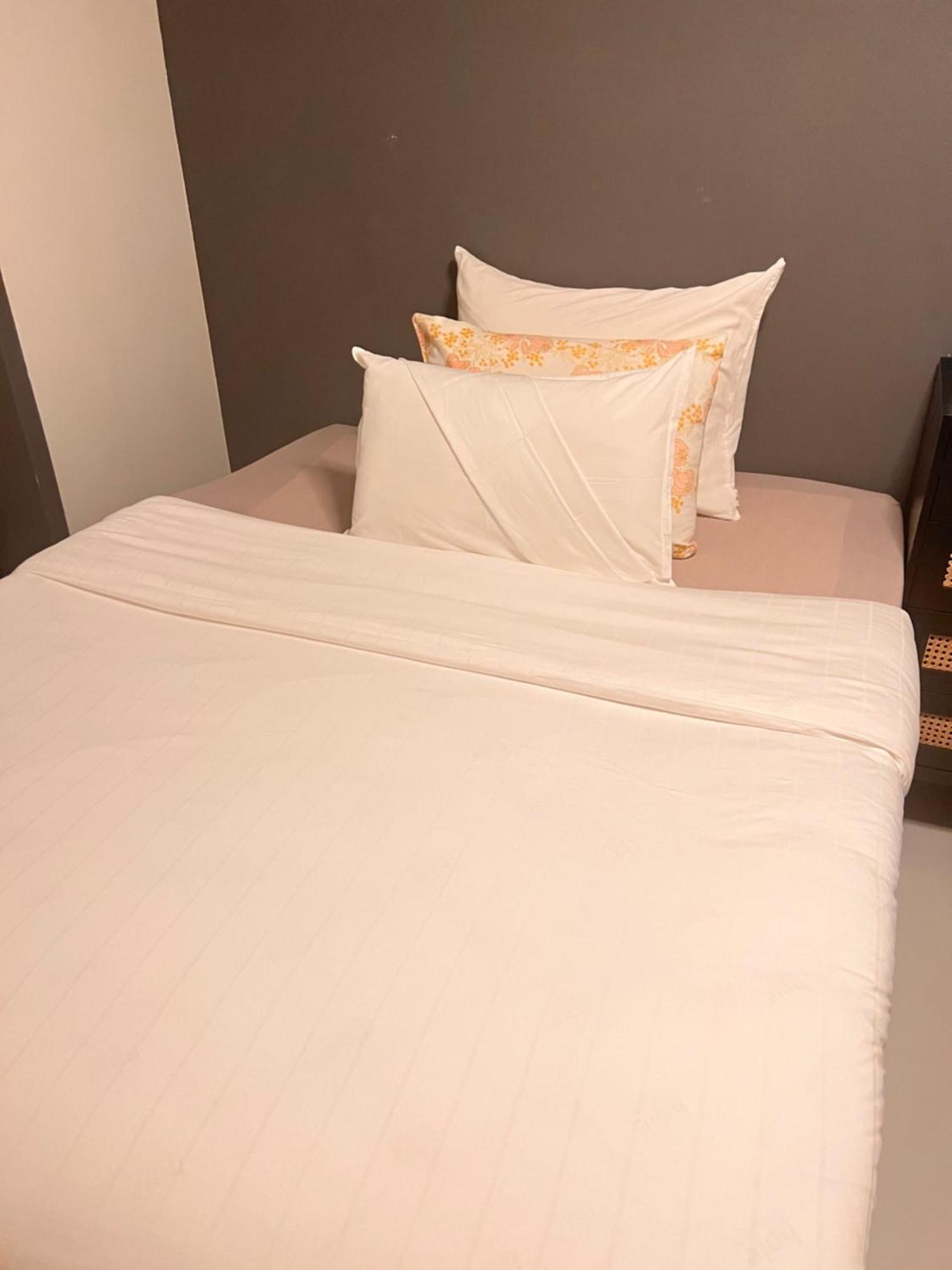 Luxury Service Apartment By Chanya Ålesund Exteriör bild